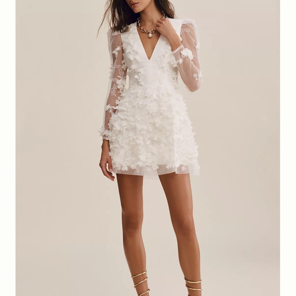 White Floral long sleeve HELSI Dress